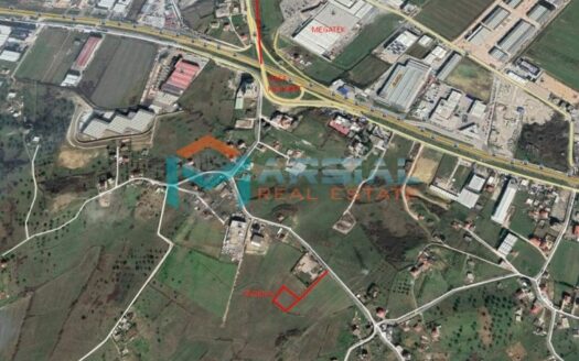 Shitet 2530m2 toke ne Qafen e Kasharit me 30euro/m2