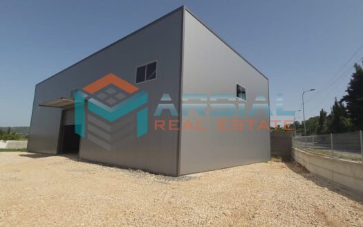 Jepet me Qira Magazinë 400 m2, Domje, Tiranë