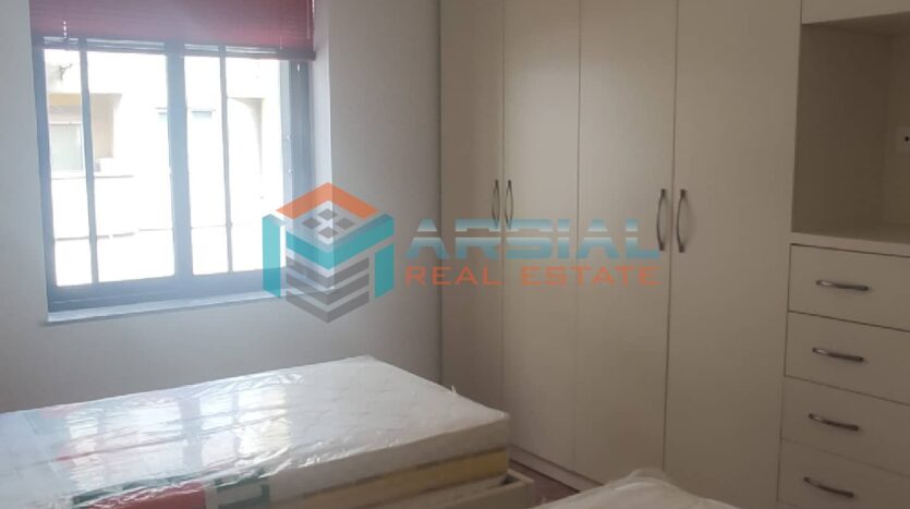 Apartament me qira Shallvaret