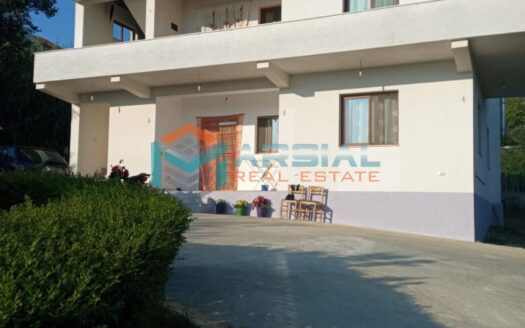 Shitet Vilë dhe Truall, Kashar Tiranë