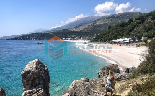 Shitet 5 hektare truall ne Bregdet Livadh, Himare