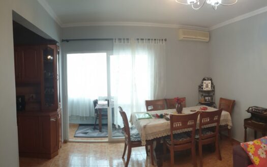 Shitet Apartament 2+1, 85 m2, Tiranë