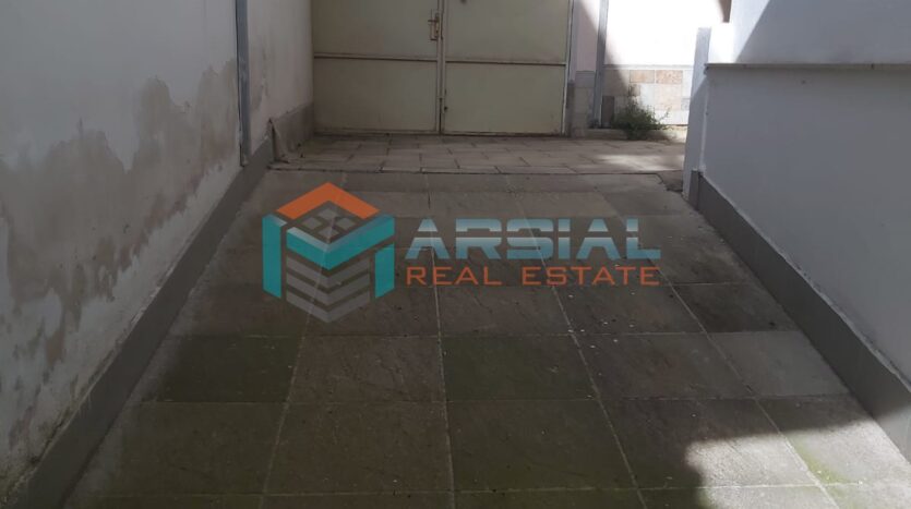 oborri - Vile me Qira, Qender Tirane