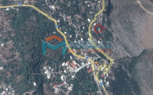 Shitet nje vile ne Borsh prane Ujvares