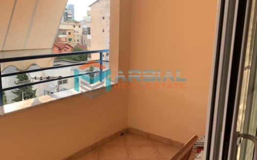 Shitet Apartament 2+1, 110m2, Ali Demi, Tiranë