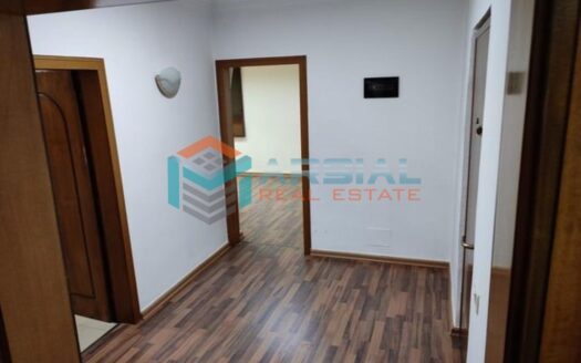 Jepet me qira, Zyrë 3+1, 100m2, Rr. Durrësit, Tiranë