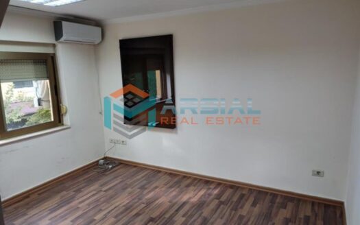 Jepet me qira, Zyrë 3+1, 100m2, Rr. Durrësit, Tiranë