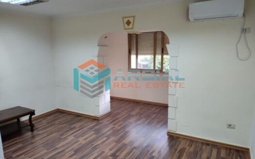 Jepet me qira, Zyrë 3+1, 100m2, Rr. Durrësit, Tiranë