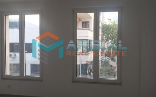 Jepen me qira apartamente prane RTSH Tirane