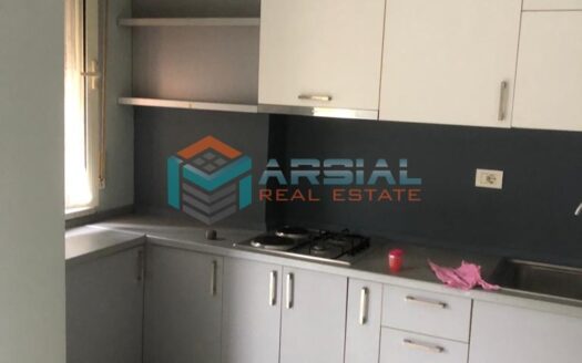 Jepet me qira apartament 3+1 tek Liqeni Thate