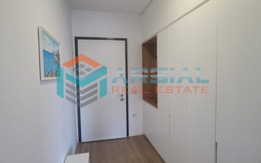 Shitet Apartament i Ri, 65 m², Laprakë, Tiranë