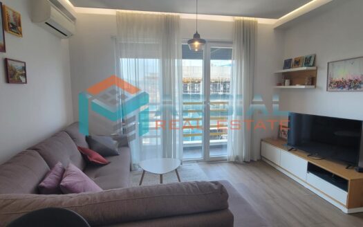 Shitet Apartament i Ri, 65 m², Laprakë, Tiranë