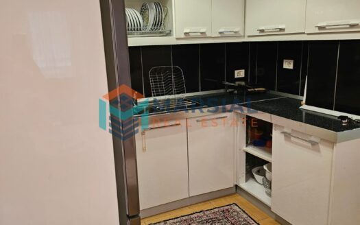 Jepet me qira Apartament 2+1+2, ish-Stacioni i Trenit, Tiranë